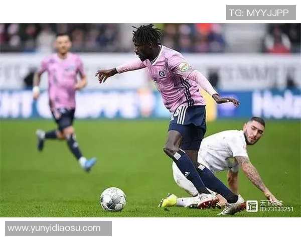 汉堡主场失利，保级困境加深，压力骤增